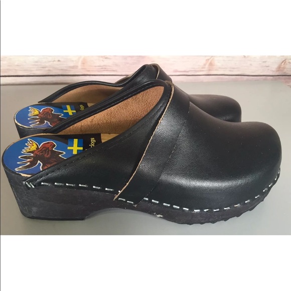 leather slip on clogs